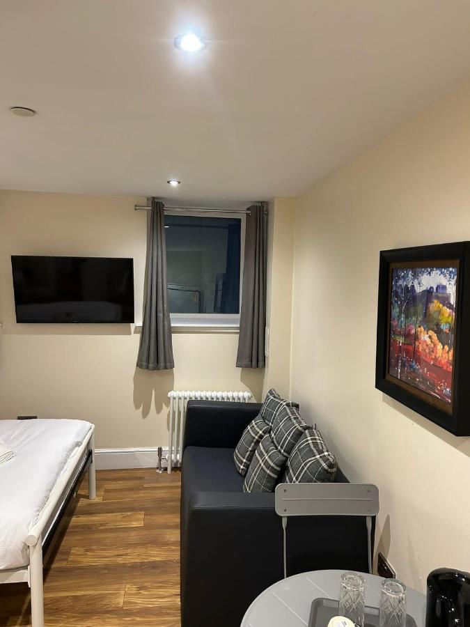Modern Double Room With Sofa Edynburg Zewnętrze zdjęcie